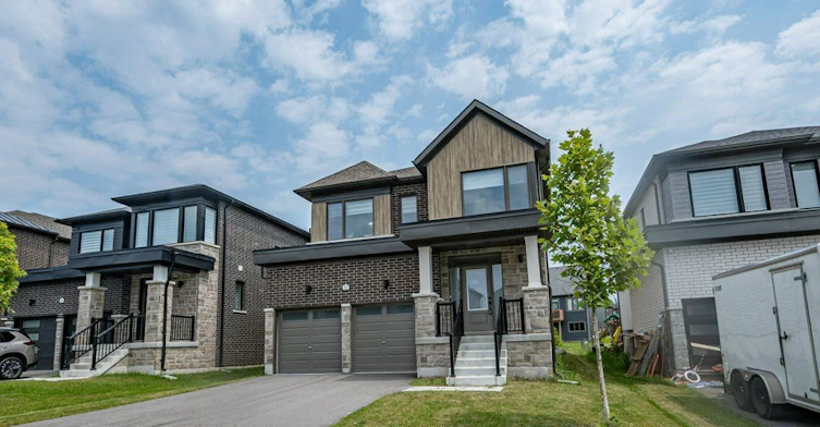 32 Nicort Road, Wasaga Beach, ON, L9Z 0N4 - 2