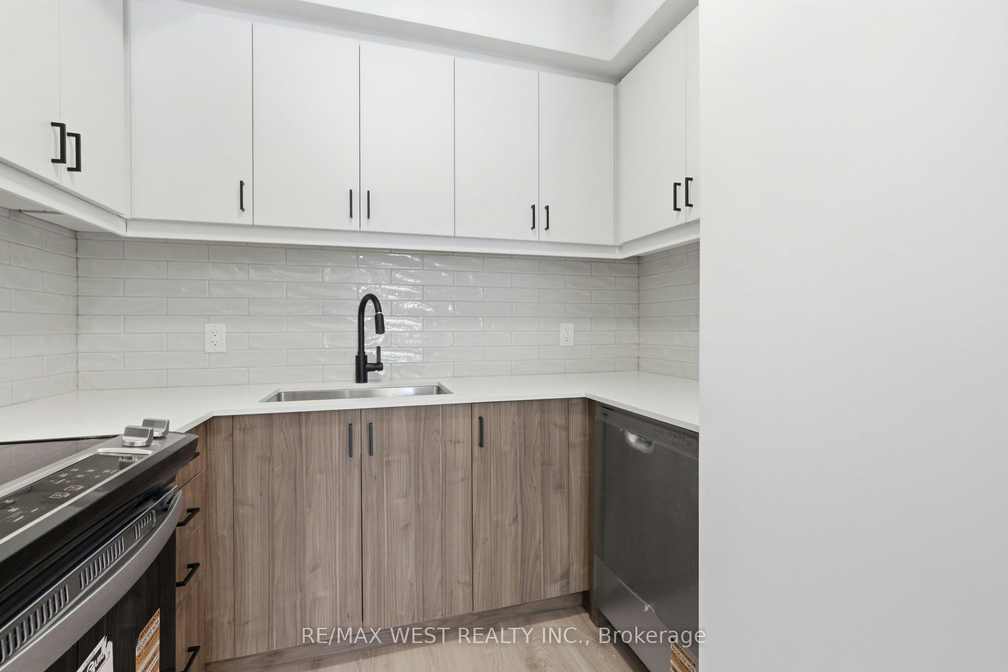 7-521 Big Bay Point Road, Barrie, ON, L4N 3Z6 - 9