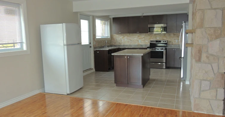 B-66 Bayview Drive, Barrie, ON, L4N 3N9 - 3