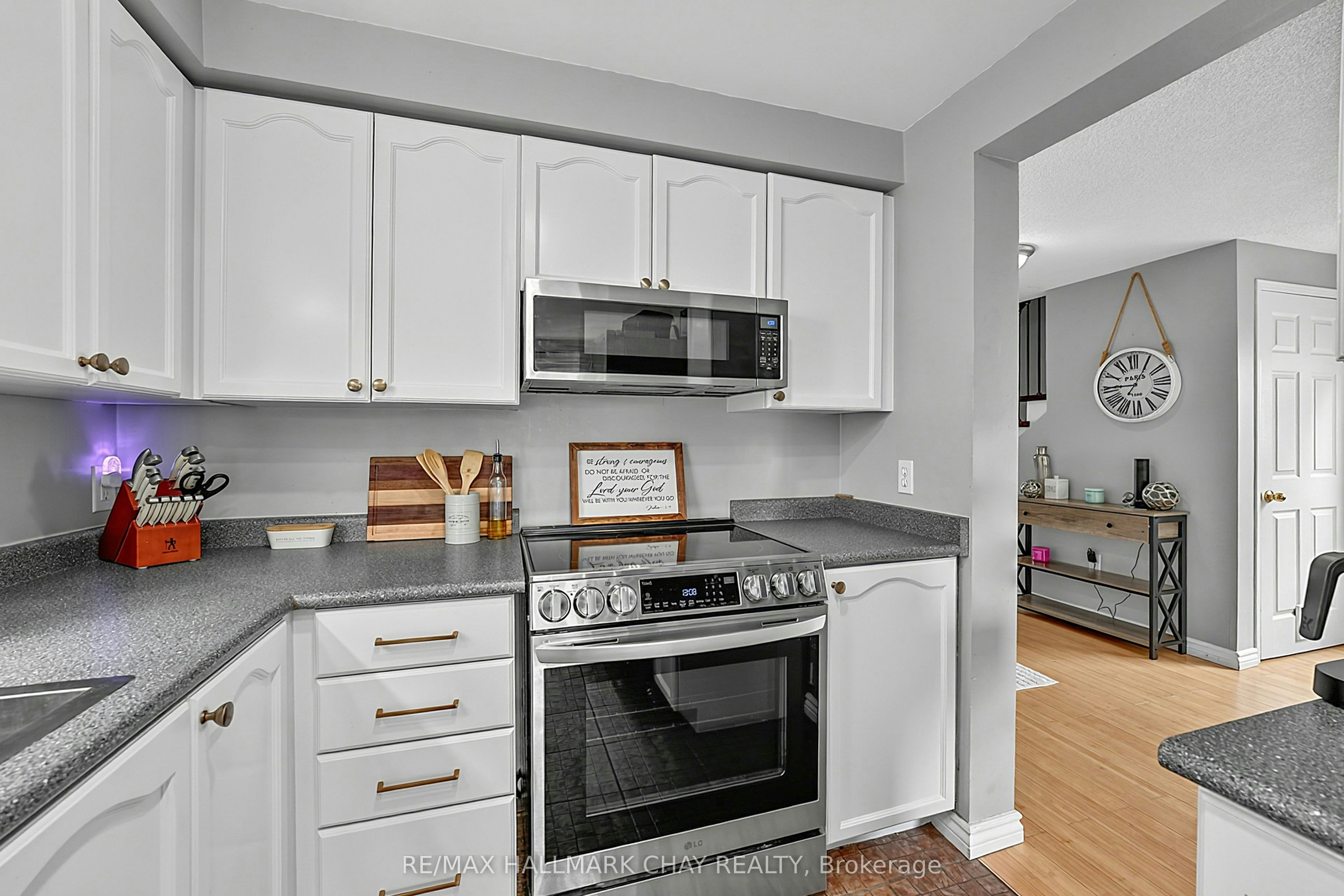 109 Wessenger Drive, Barrie, ON, L4N 8P5 - 13