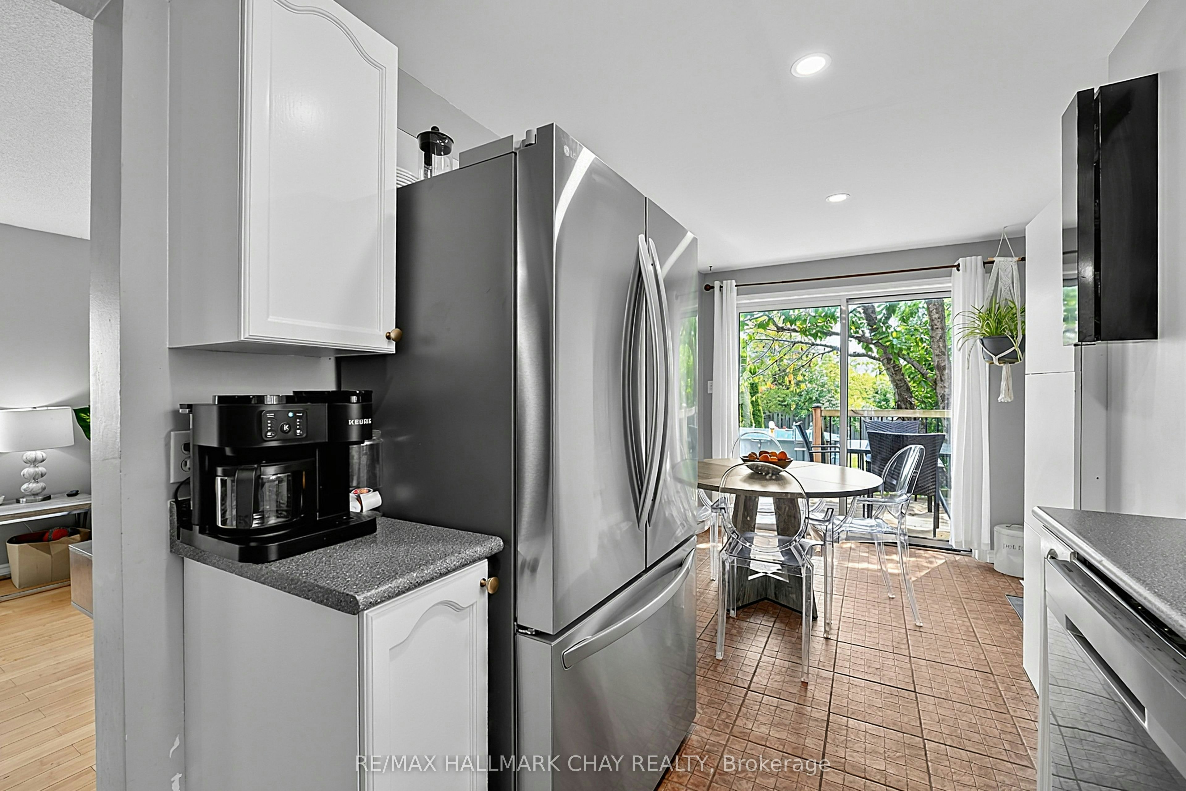 109 Wessenger Drive, Barrie, ON, L4N 8P5 - 12