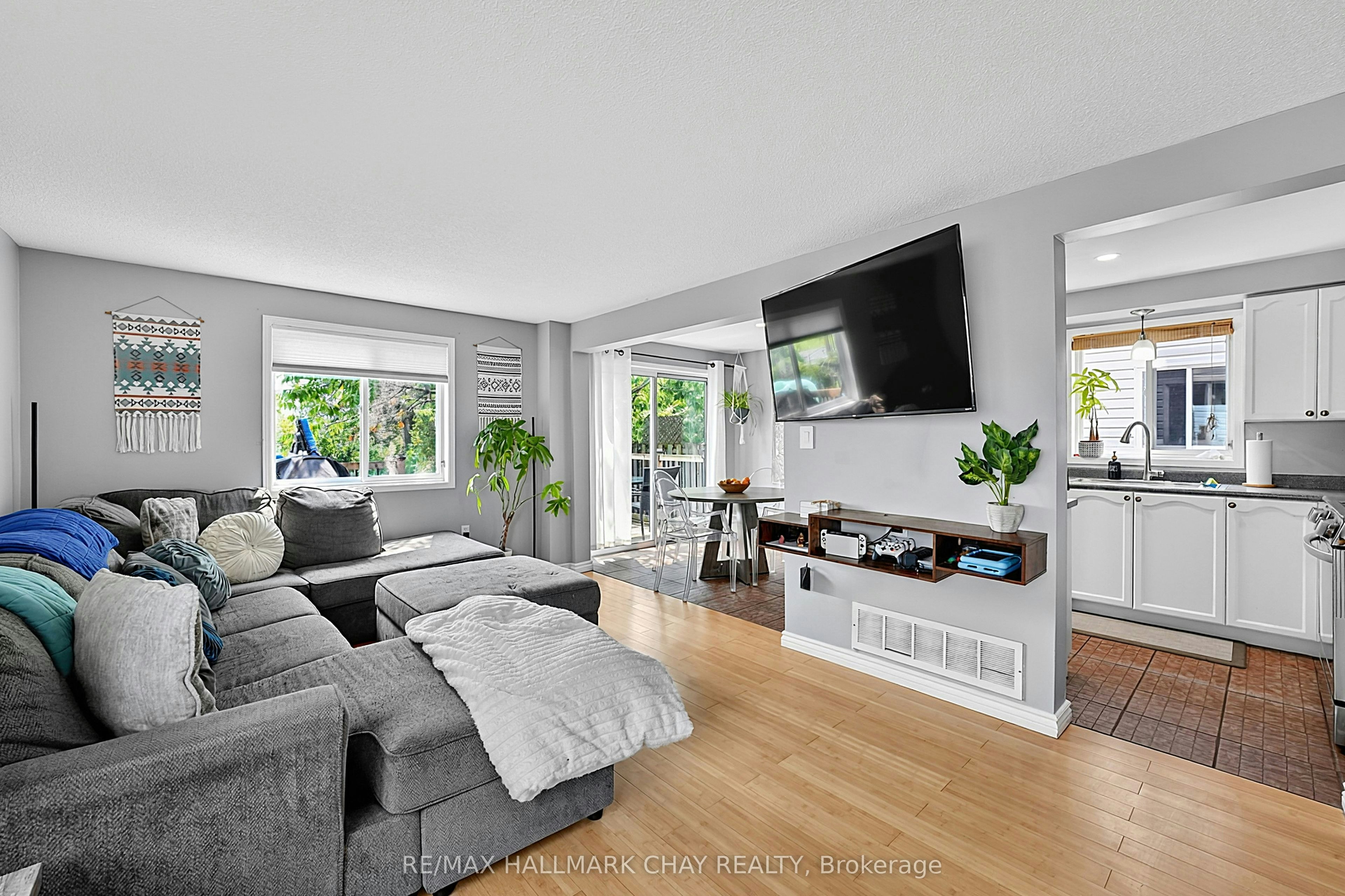 109 Wessenger Drive, Barrie, ON, L4N 8P5 - 8