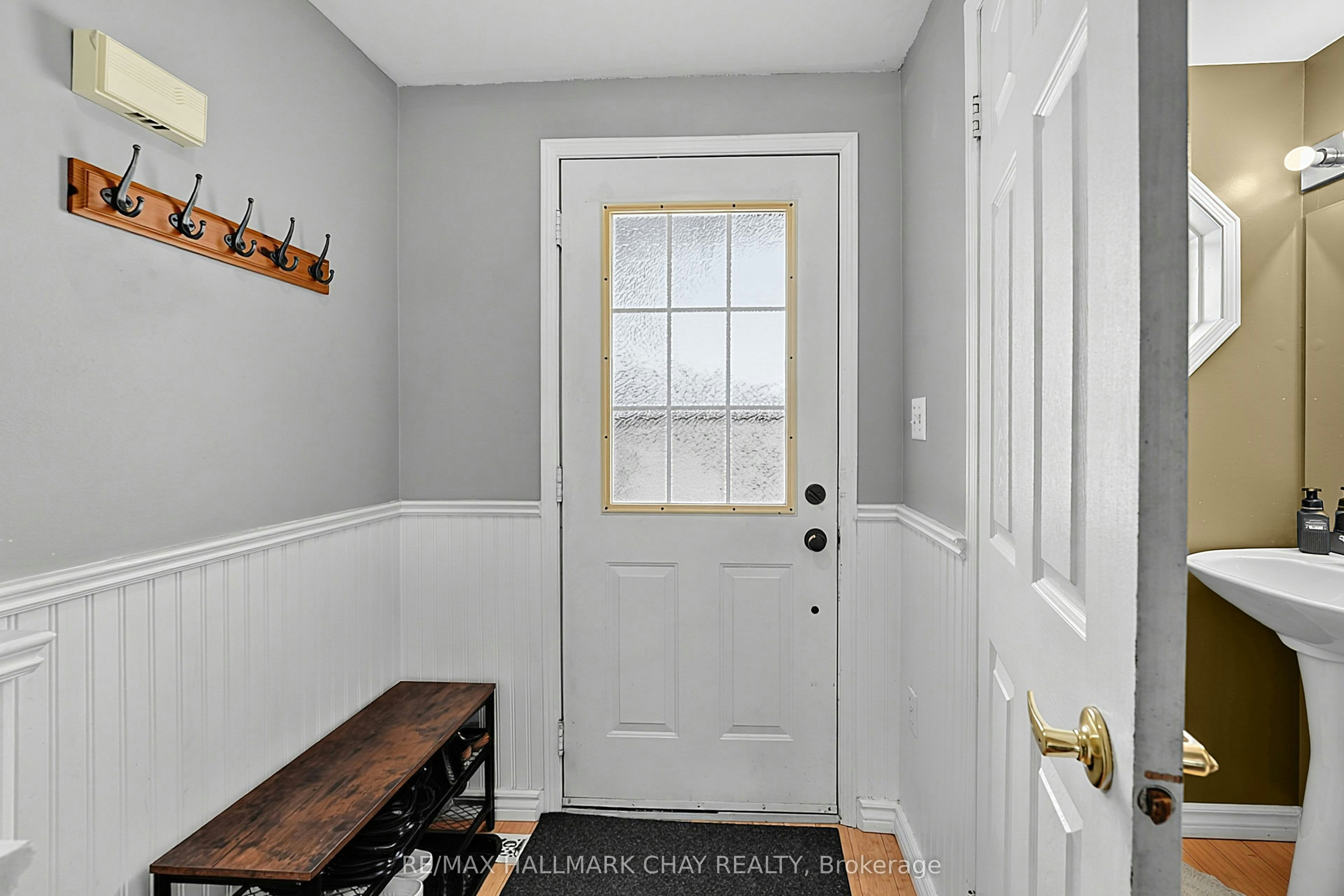 109 Wessenger Drive, Barrie, ON, L4N 8P5 - 4
