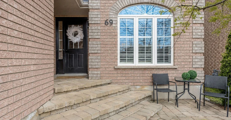 69 Kenwell Crescent, Barrie, ON, L4N 0A3 - 2