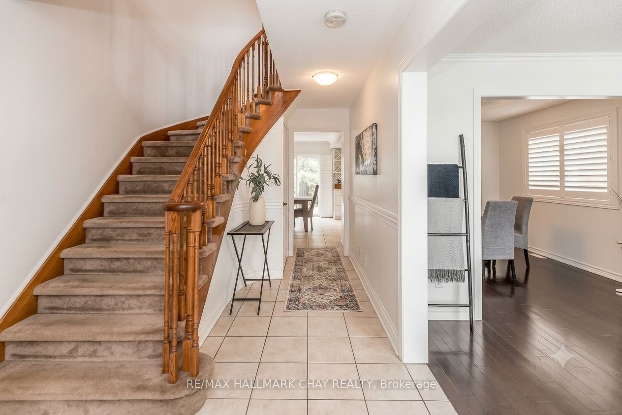 69 Kenwell Crescent, Barrie, ON, L4N 0A3 - 4