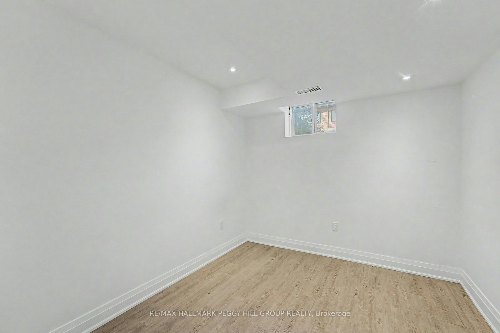 60 Fairlane Avenue, Barrie, ON, L9J 0M9 - 8