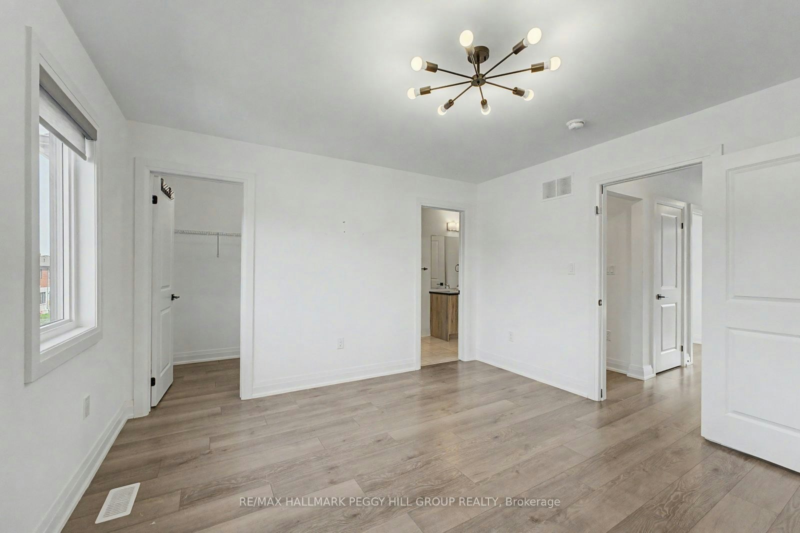 60 Fairlane Avenue, Barrie, ON, L9J 0M9 - 3