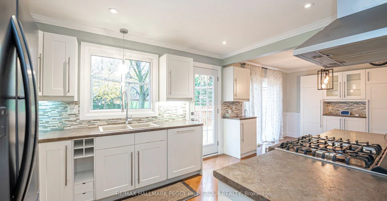 228 Dodson Road, Barrie, ON, L4N 4S4 - 6