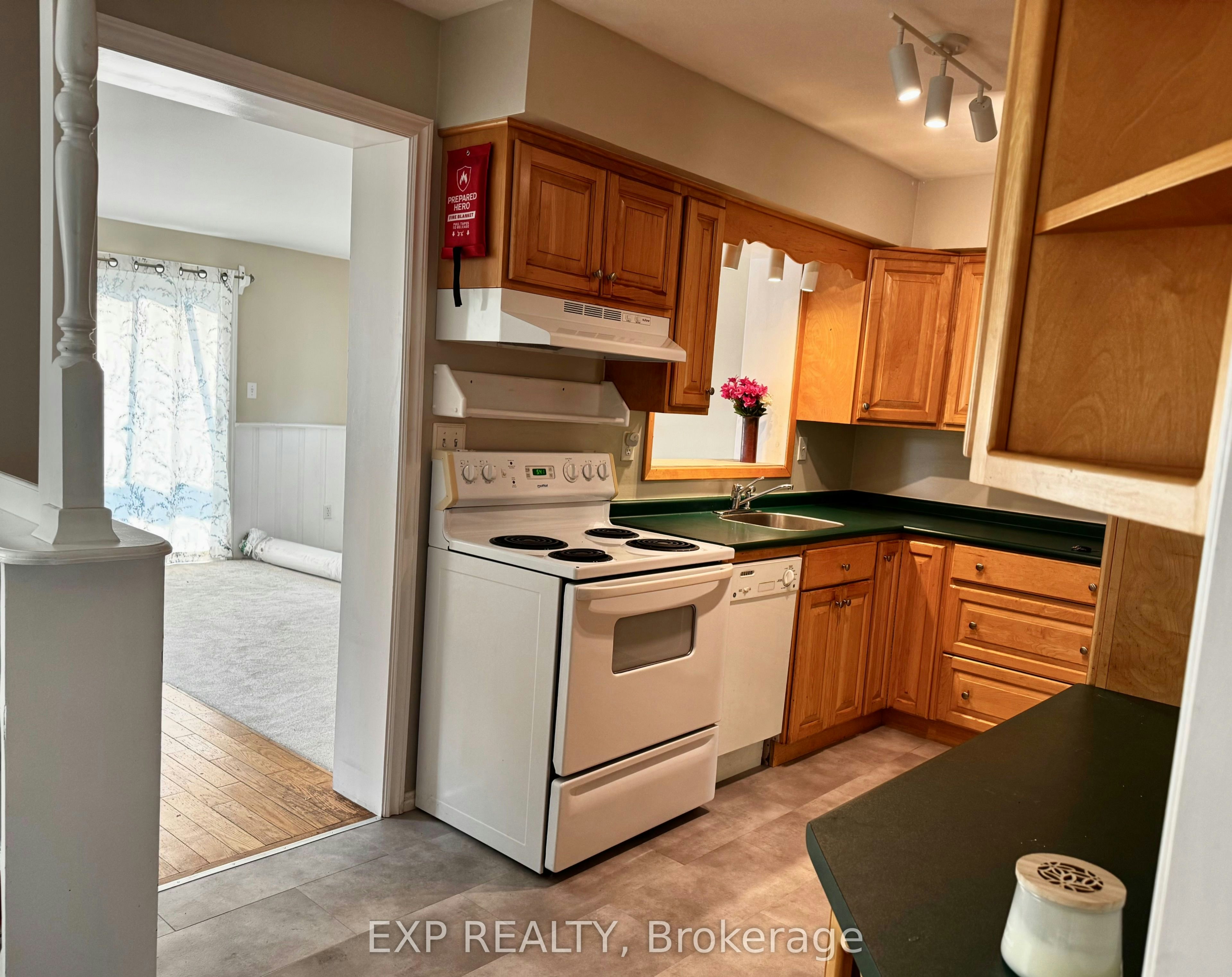 108 Katherine Street, Collingwood, ON, L9Y 3R5 - 4