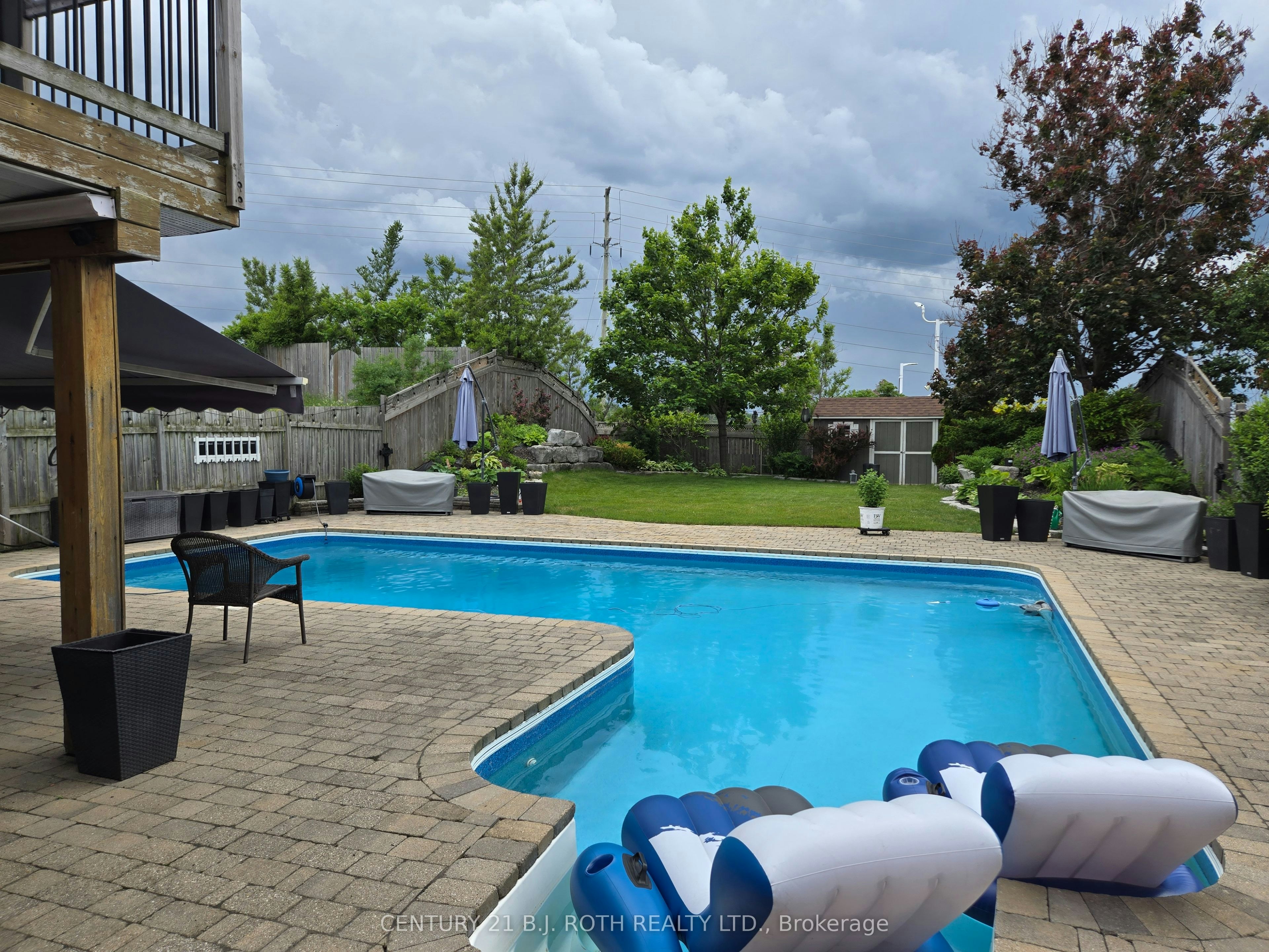 Bedroom #3-105 Chieftain Crescent, Barrie, ON, L4N 6J2 - 9