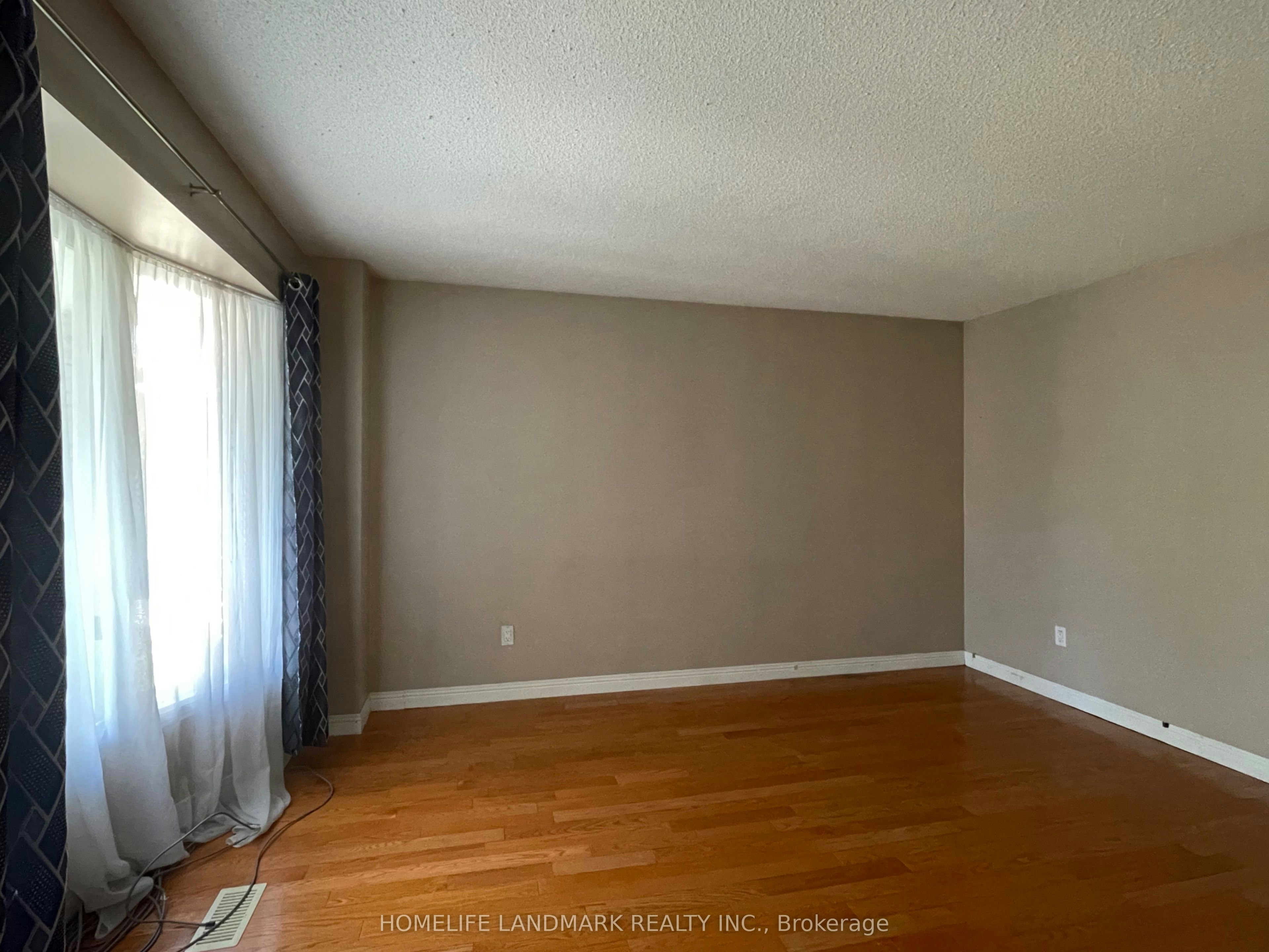 Main-11 Orwell Crescent, Barrie, ON, L4N 6N3 - 17