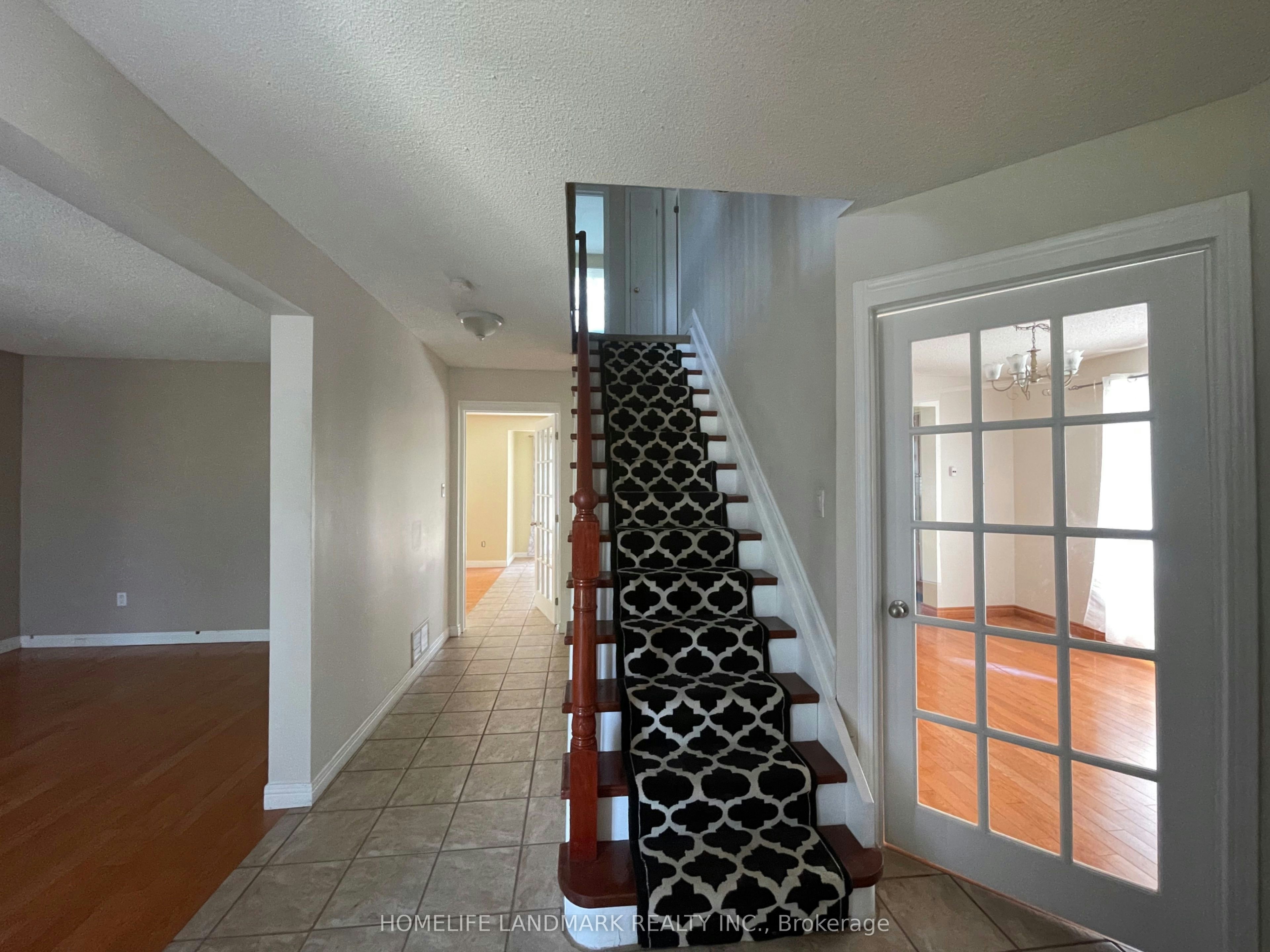 Main-11 Orwell Crescent, Barrie, ON, L4N 6N3 - 3