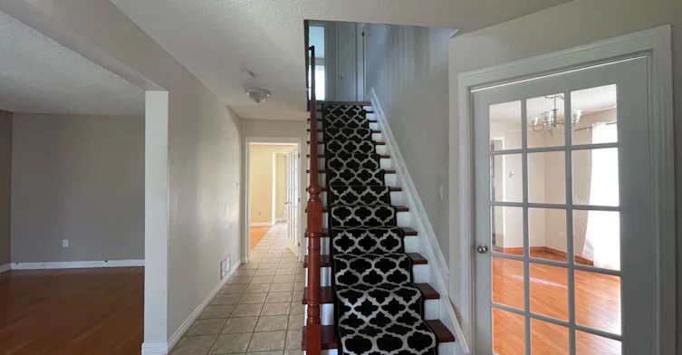 Main-11 Orwell Crescent, Barrie, ON, L4N 6N3 - 3
