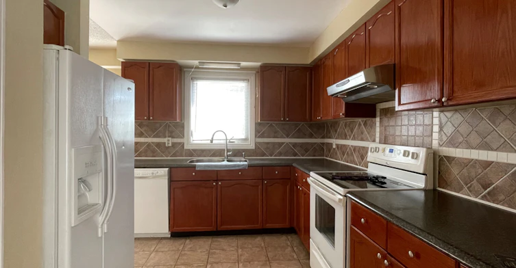 Main-11 Orwell Crescent, Barrie, ON, L4N 6N3 - 6