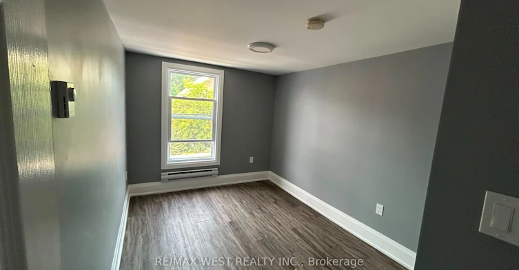 2-16 Albert Street N, Orillia, ON, L3V 5K1 - 4