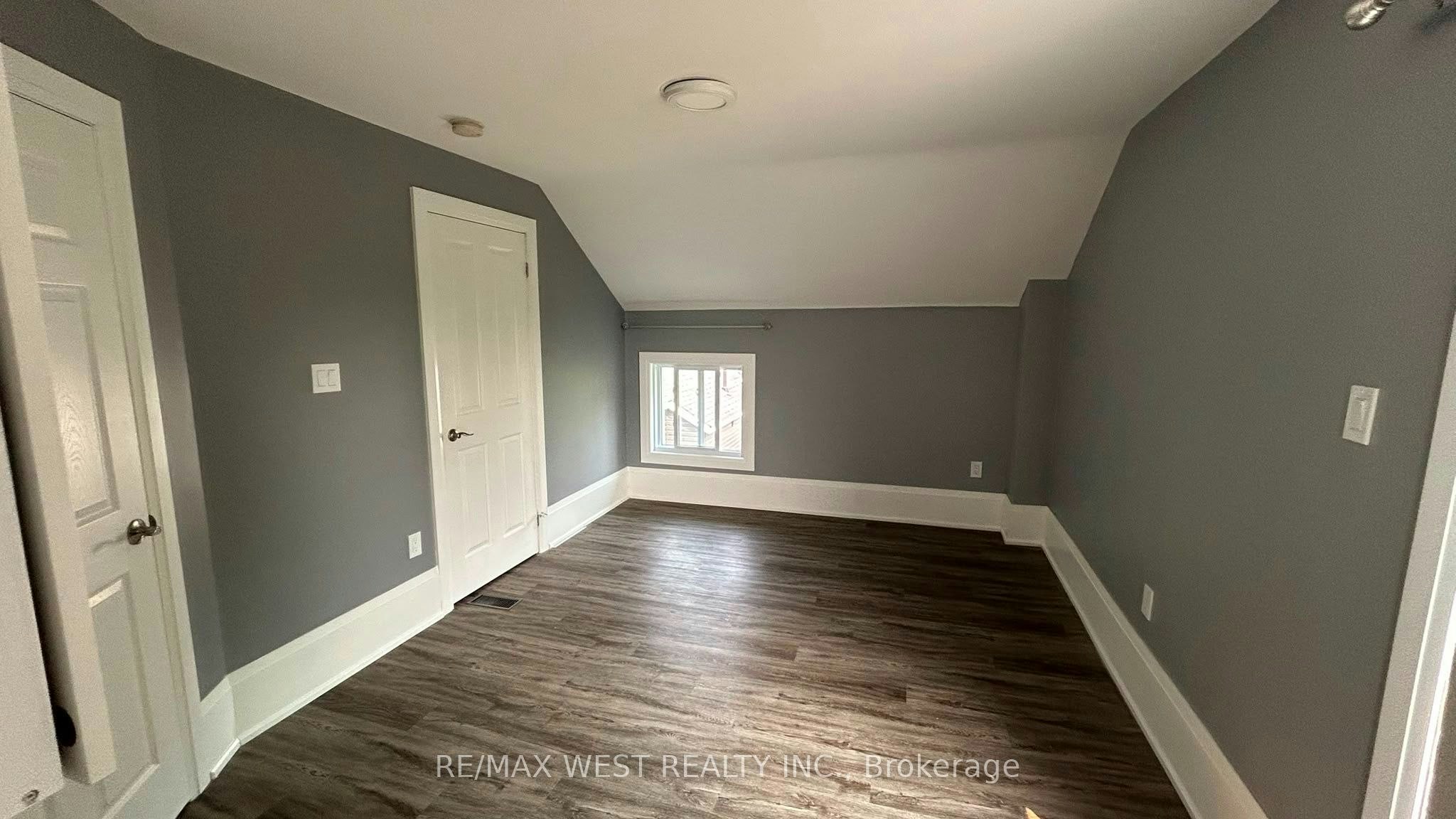 2-16 Albert Street N, Orillia, ON, L3V 5K1 - 7