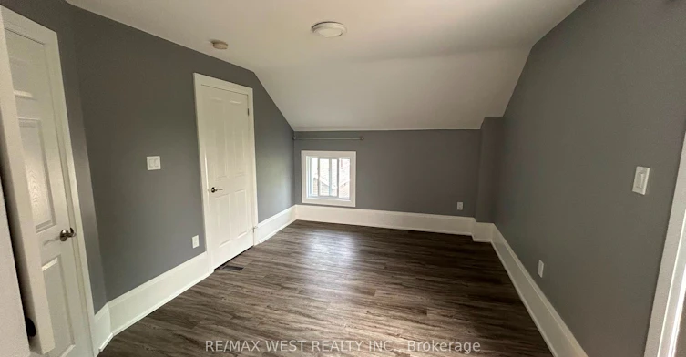 2-16 Albert Street N, Orillia, ON, L3V 5K1 - 7