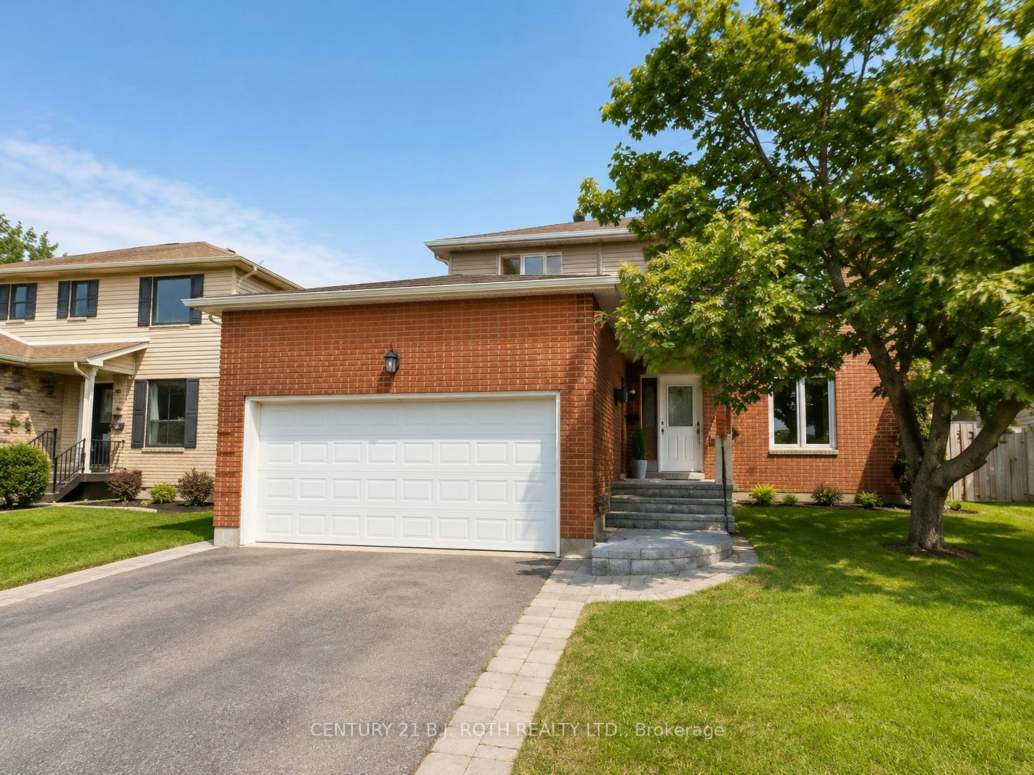 56 Livingstone Street W, Barrie, ON, L4N 7J2