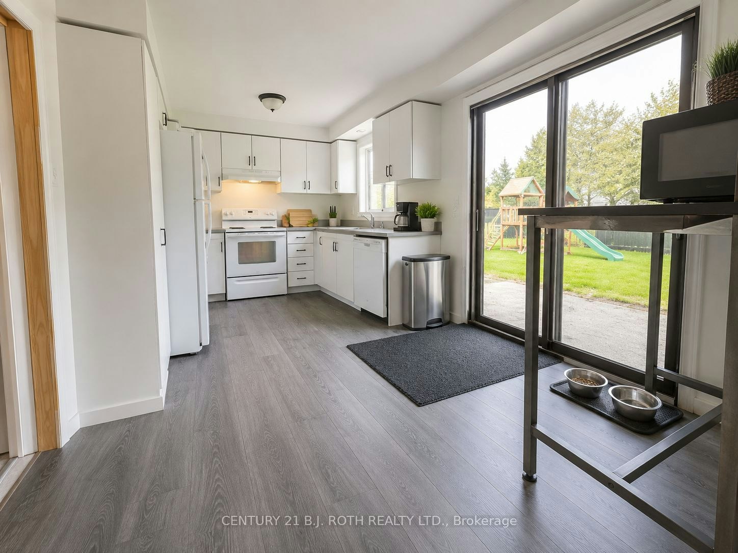 56 Livingstone Street W, Barrie, ON, L4N 7J2 - 4