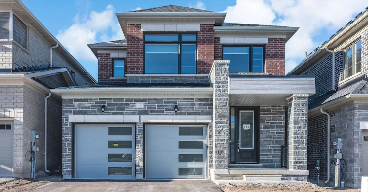 4 Sassafras Road, Springwater, ON, L9X 2C6