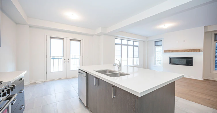 4 Sassafras Road, Springwater, ON, L9X 2C6 - 6