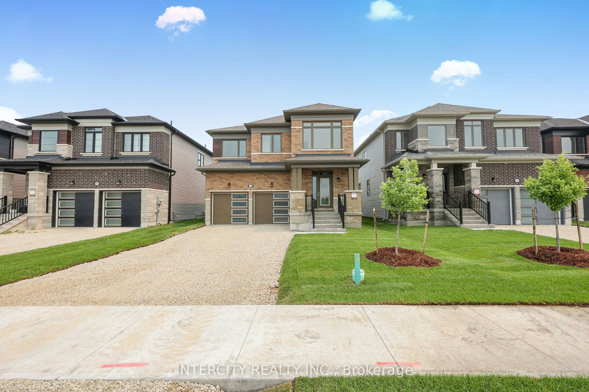 18 Legacy Circle, Wasaga Beach, ON, L9Z 0L8