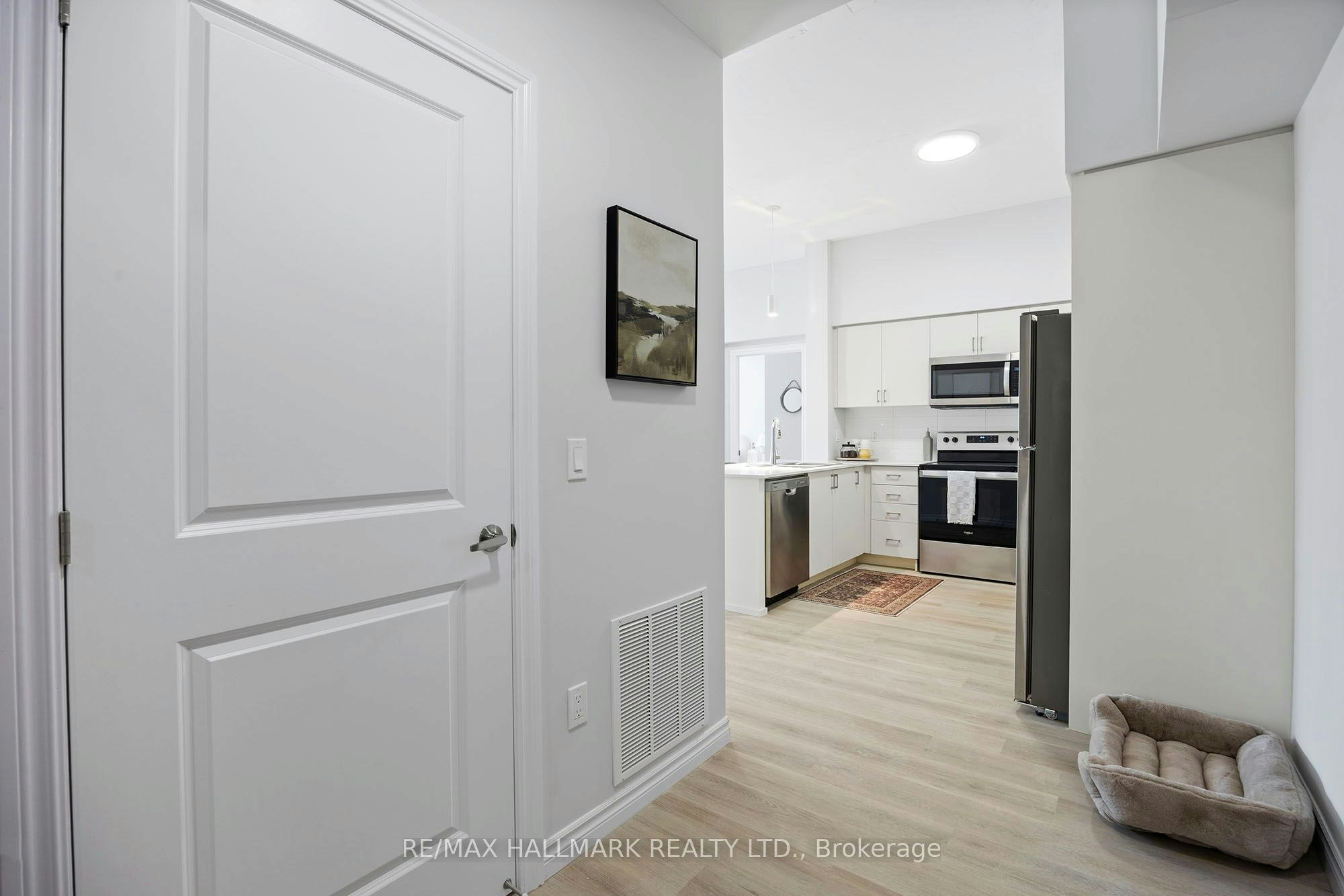 215-70 Dean Avenue, Barrie, ON, L4N 0C2 - 3