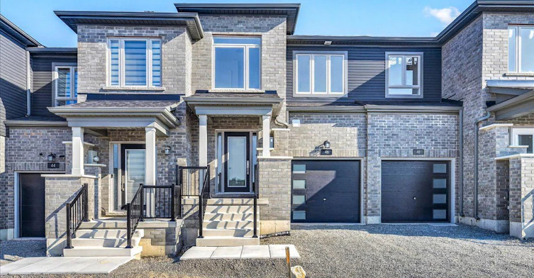 46 Mcaush Street, Barrie, ON, L9J 1C8
