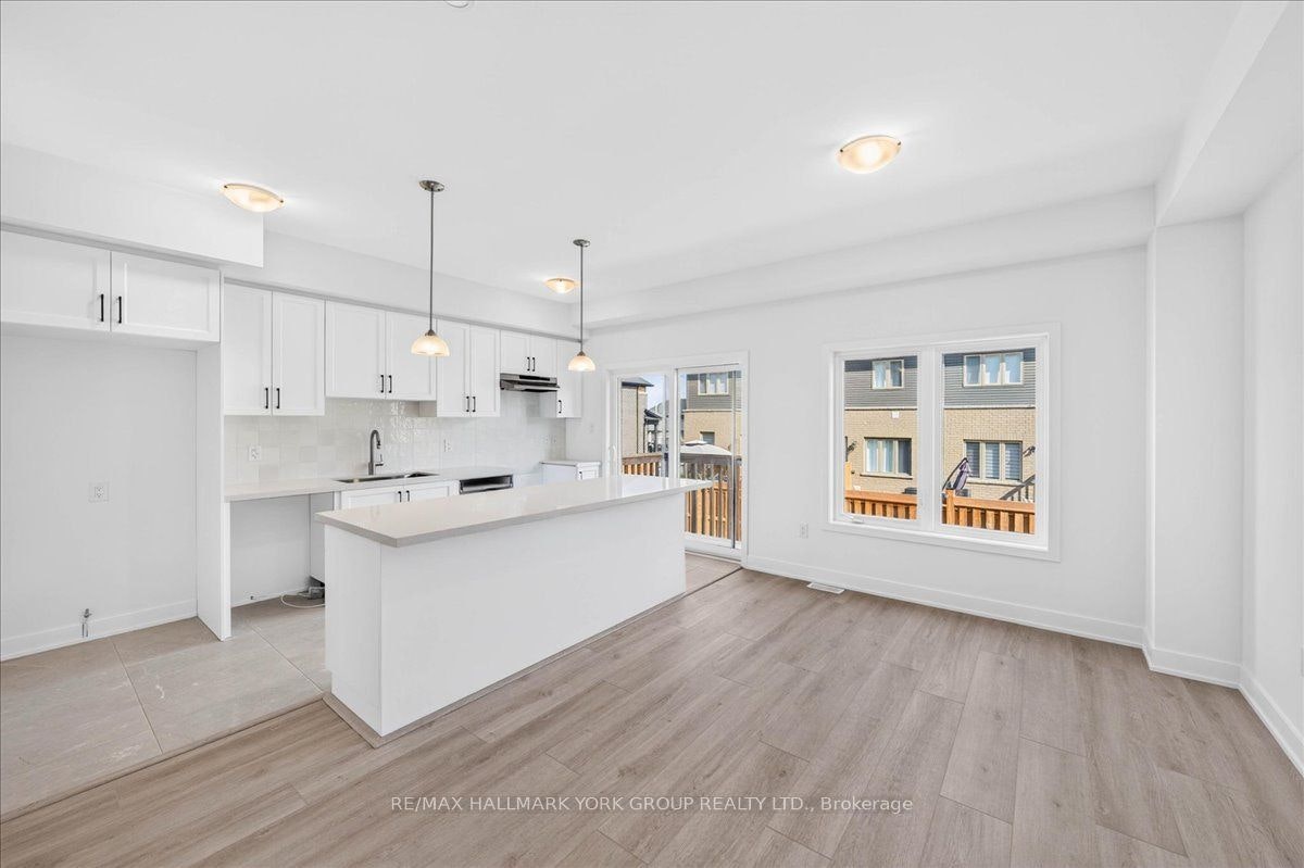 46 Mcaush Street, Barrie, ON, L9J 1C8 - 6