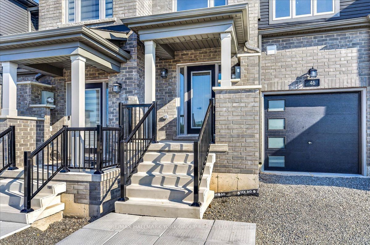 46 Mcaush Street, Barrie, ON, L9J 1C8 - 2