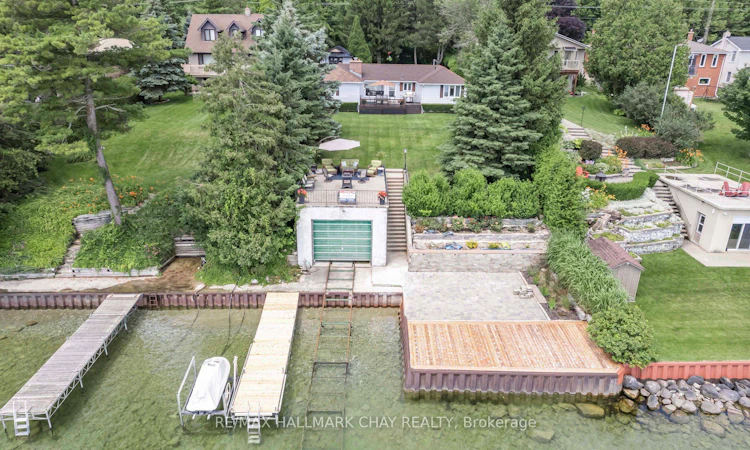 1125 Woodland Drive