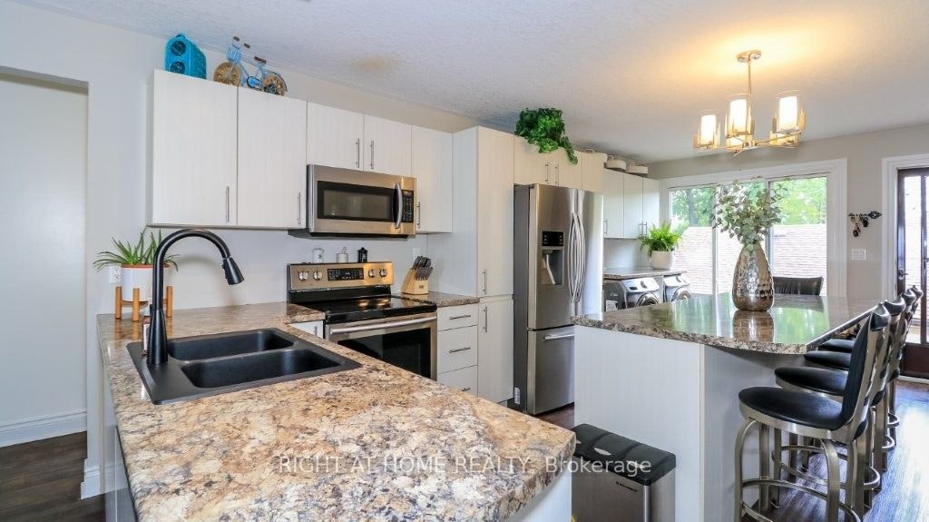 201-43 Olive Crescent, Orillia, ON, L3V 7M8 - 6