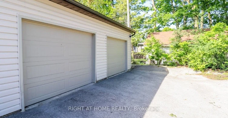 201-43 Olive Crescent, Orillia, ON, L3V 7M8 - 43