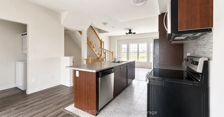 107 Sandhill Crane Drive, Wasaga Beach, ON, L9Z 0J6 - 7