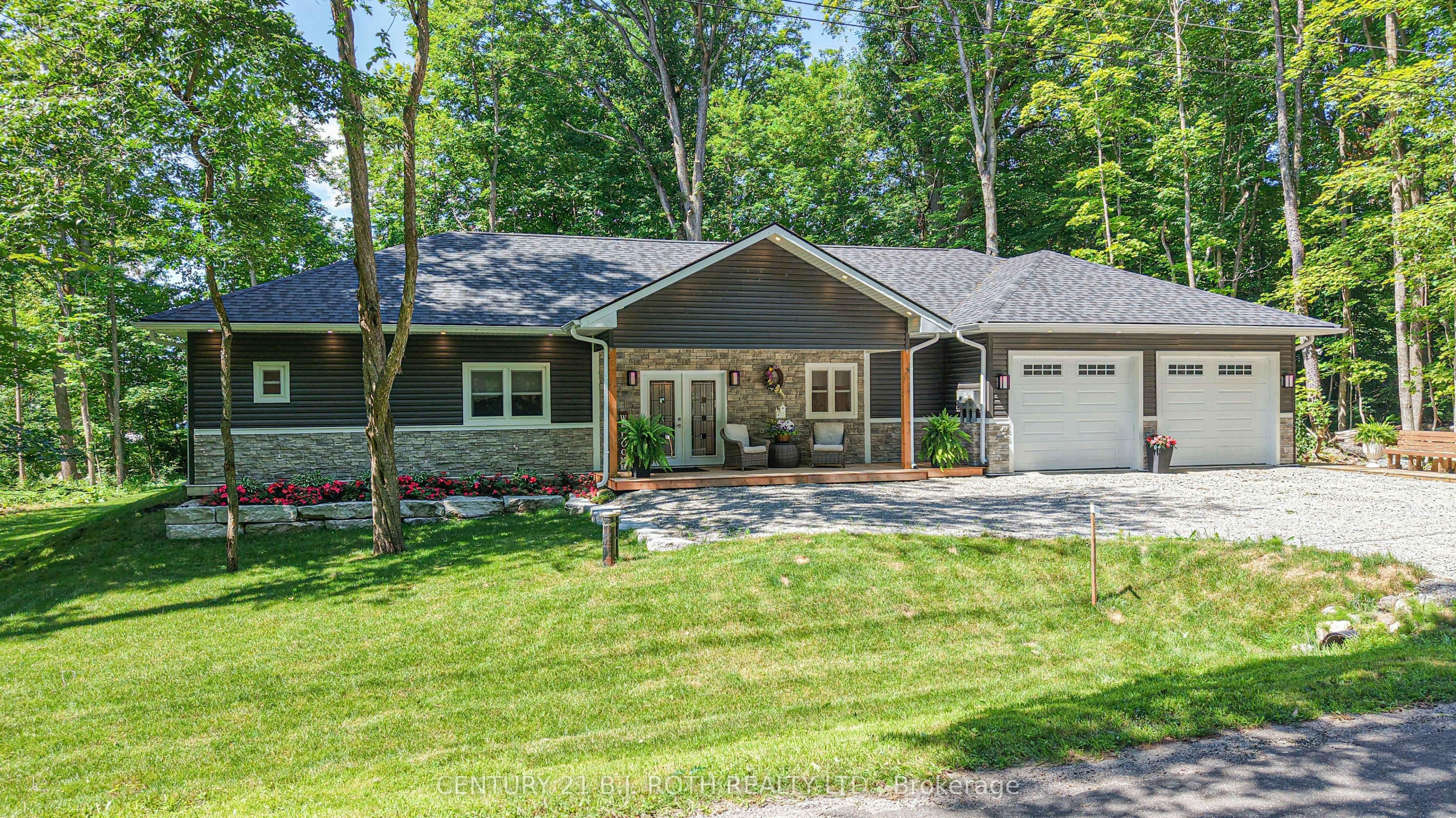 1650 Trader Cowan Road, Severn, ON, L0K 1E0