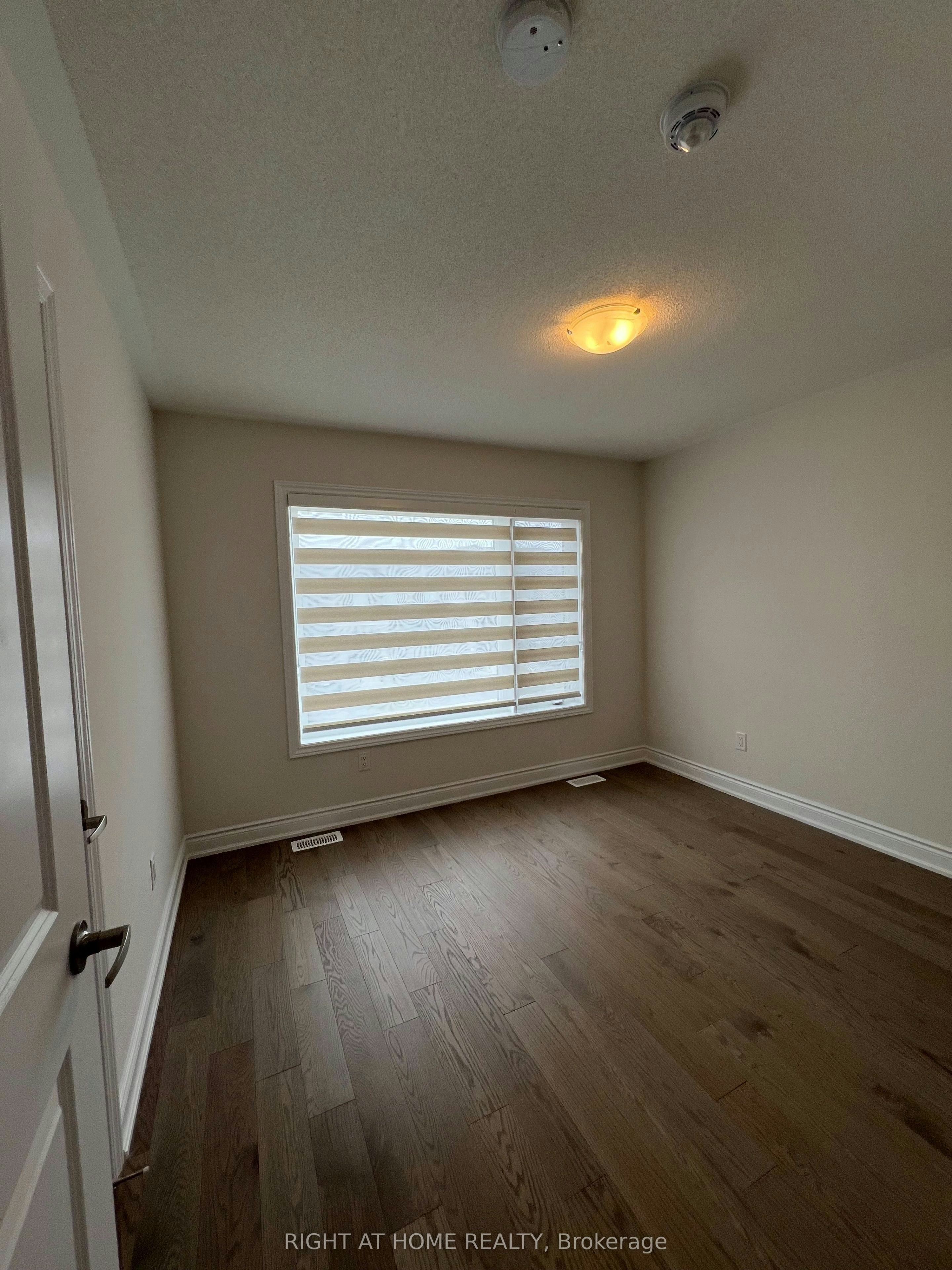 24 Tamworth Terrace W, Barrie, ON, L9J 0L5 - 14