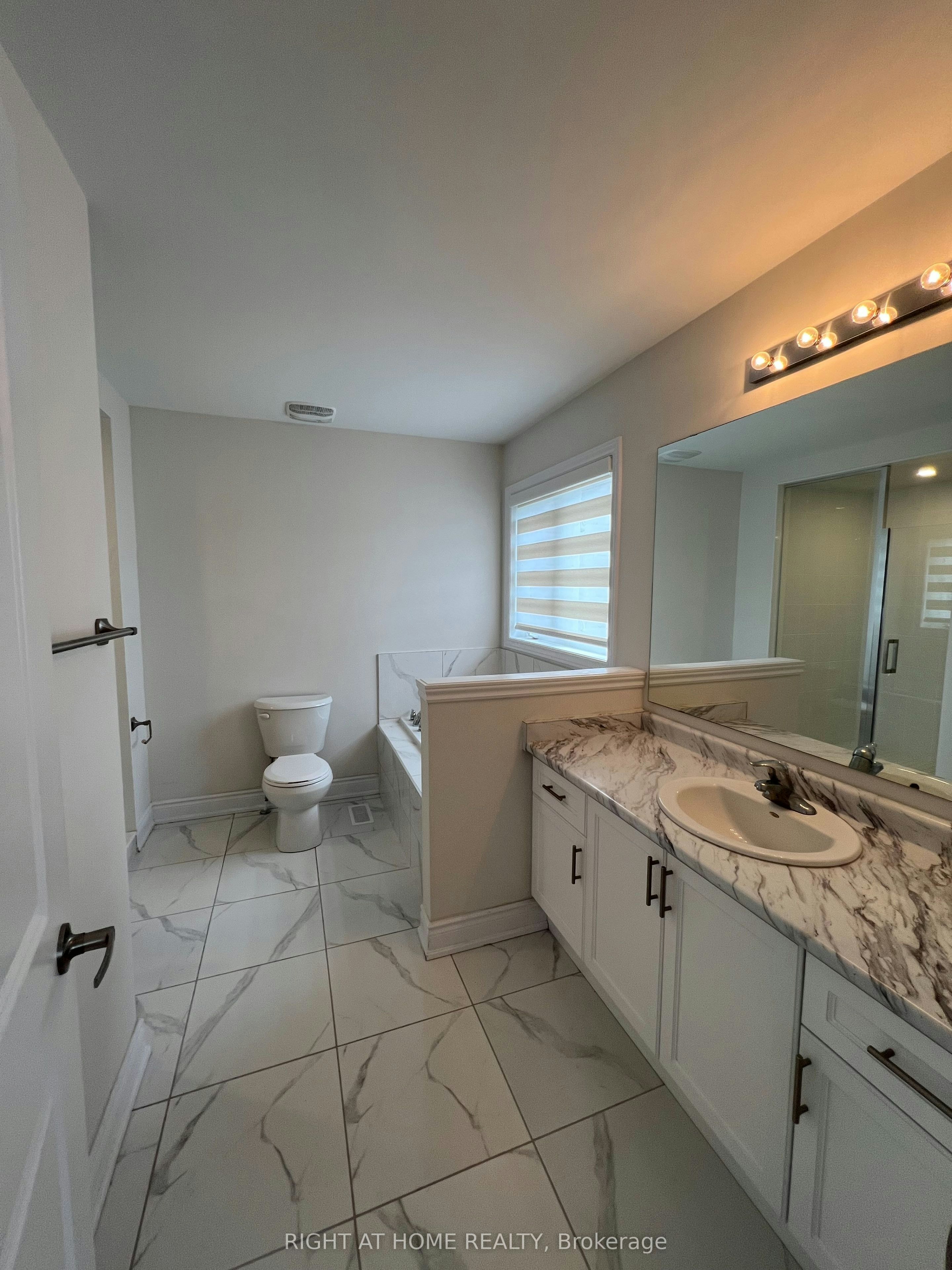 24 Tamworth Terrace W, Barrie, ON, L9J 0L5 - 11