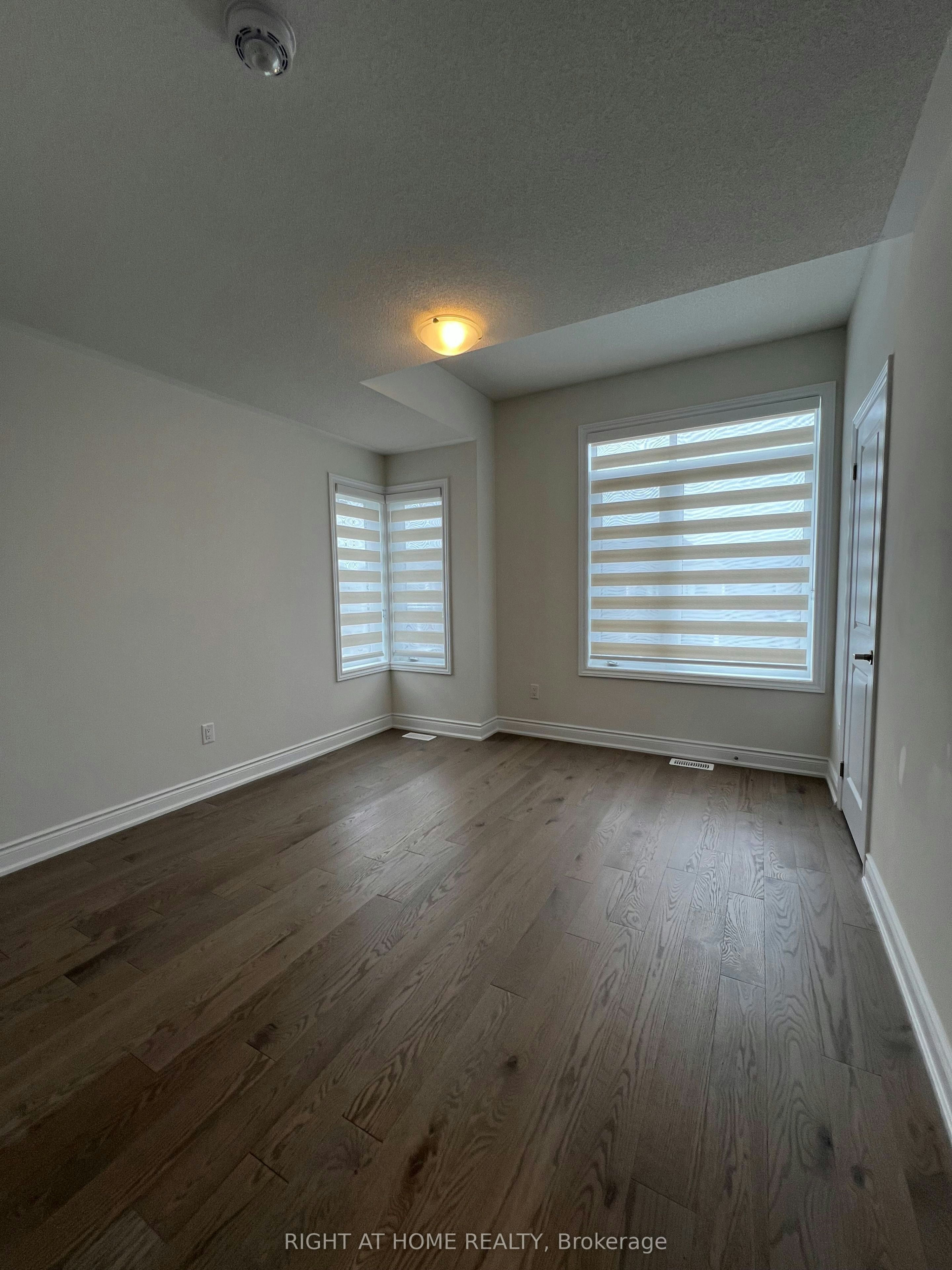 24 Tamworth Terrace W, Barrie, ON, L9J 0L5 - 16