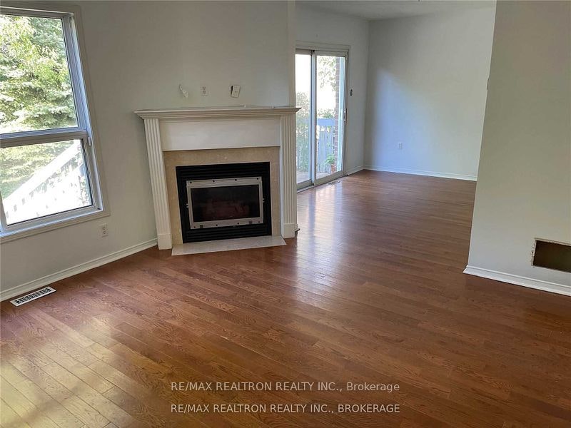 158 Taylor Drive, Barrie, ON, L4N 8L1 - 2