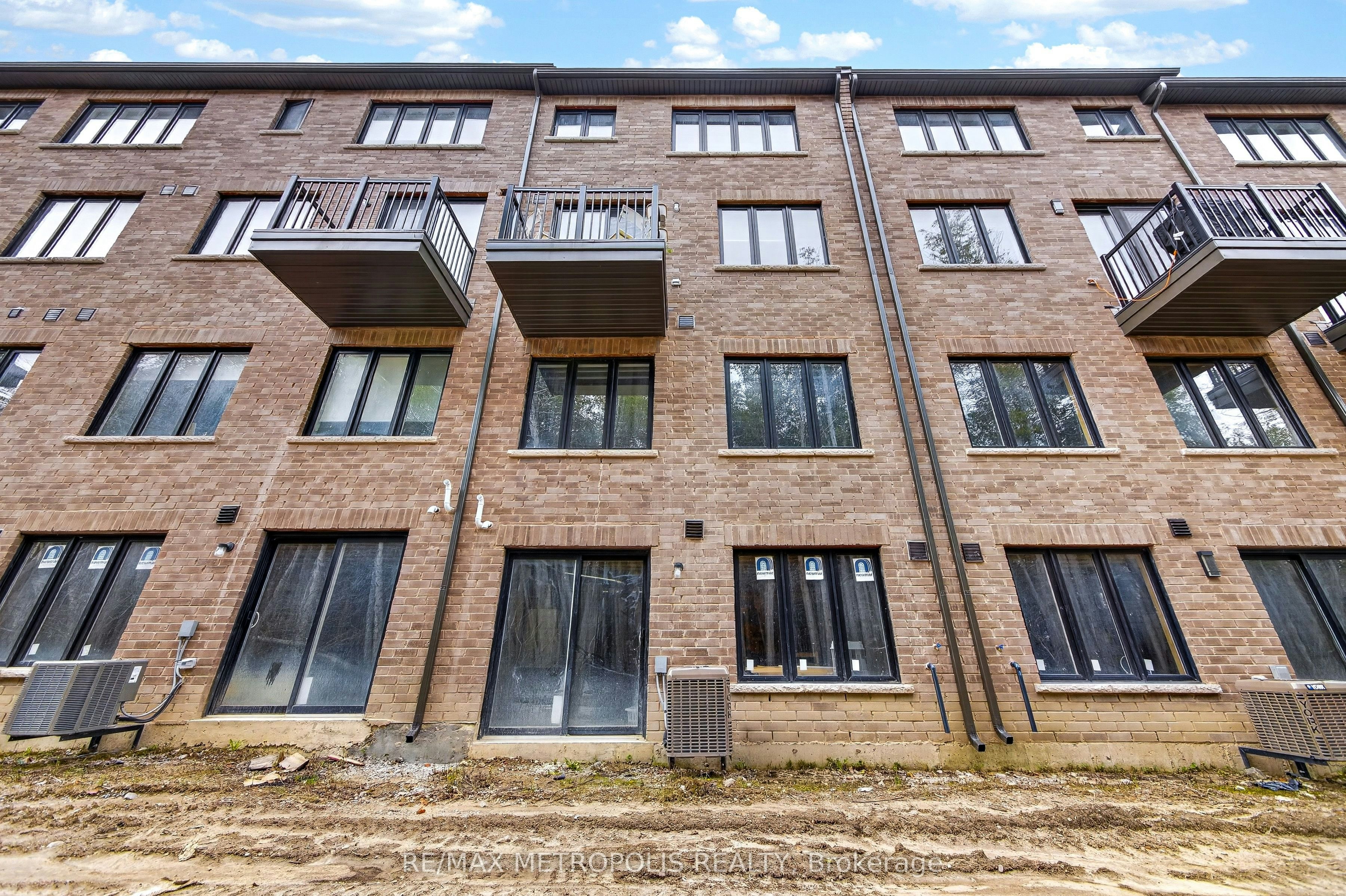 132 Blue Forest Crescent, Barrie, ON, L4M 7J6 - 23