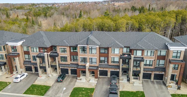 132 Blue Forest Crescent, Barrie, ON, L4M 7J6 - 3