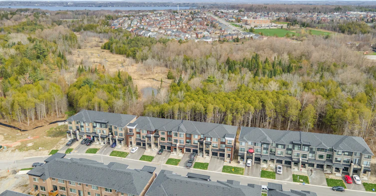 132 Blue Forest Crescent, Barrie, ON, L4M 7J6 - 4