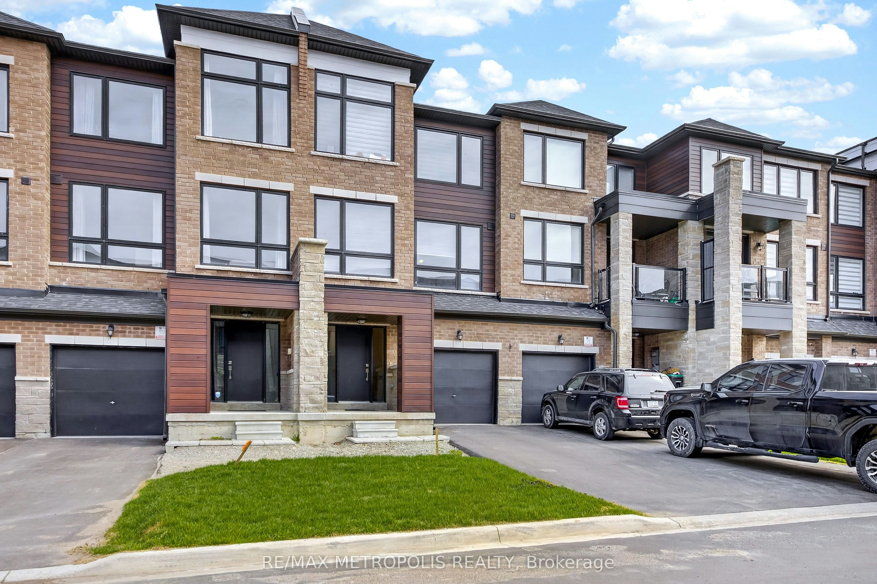 132 Blue Forest Crescent, Barrie, ON, L4M 7J6 - 2