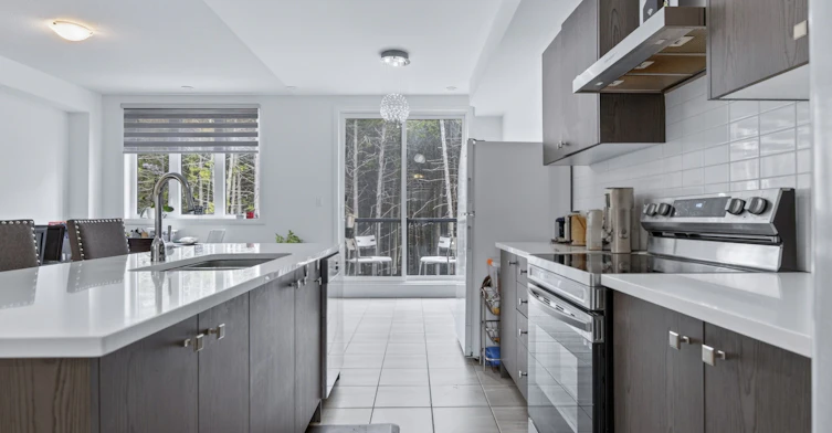 132 Blue Forest Crescent, Barrie, ON, L4M 7J6 - 14