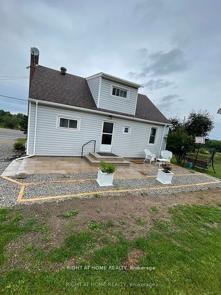 8162 Highway 12 W. Road, Severn, ON, L3V 6H2