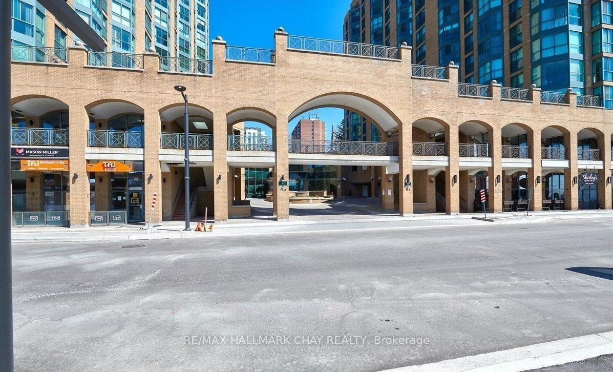 1202-140 Dunlop Street E, Barrie, ON, L4M 6H9 - 2