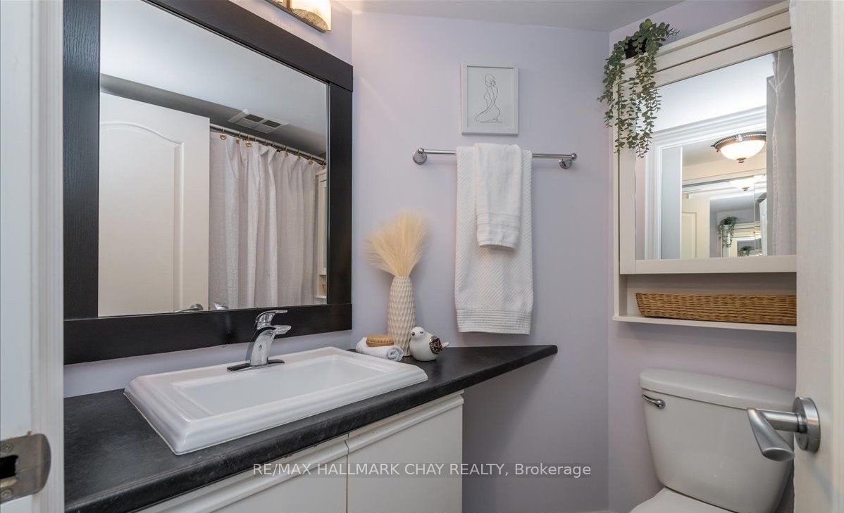 1202-140 Dunlop Street E, Barrie, ON, L4M 6H9 - 13