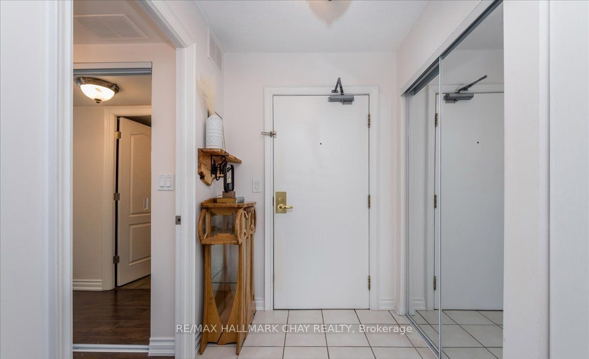 1202-140 Dunlop Street E, Barrie, ON, L4M 6H9 - 3