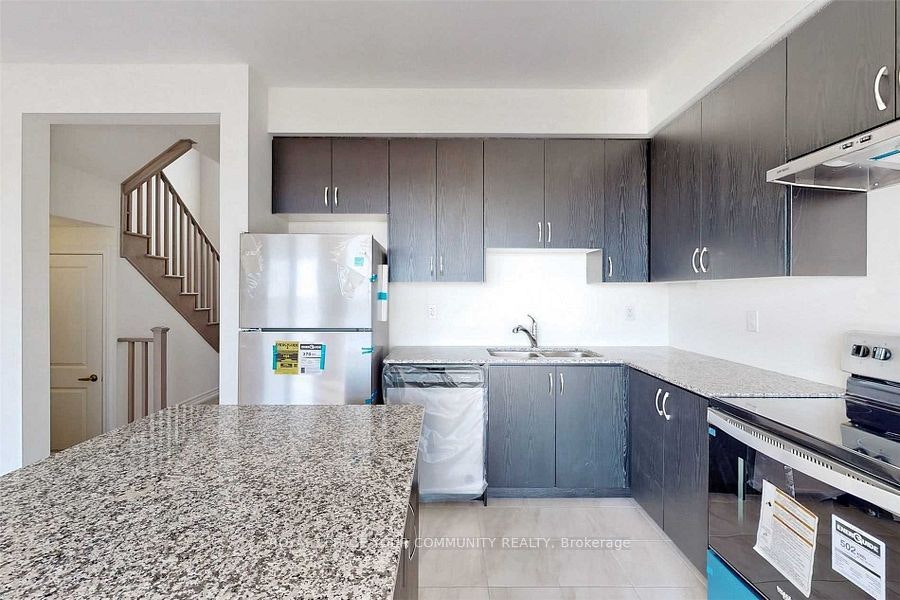 63 Valleybrook Road, Barrie, ON, L9J 0L6 - 11