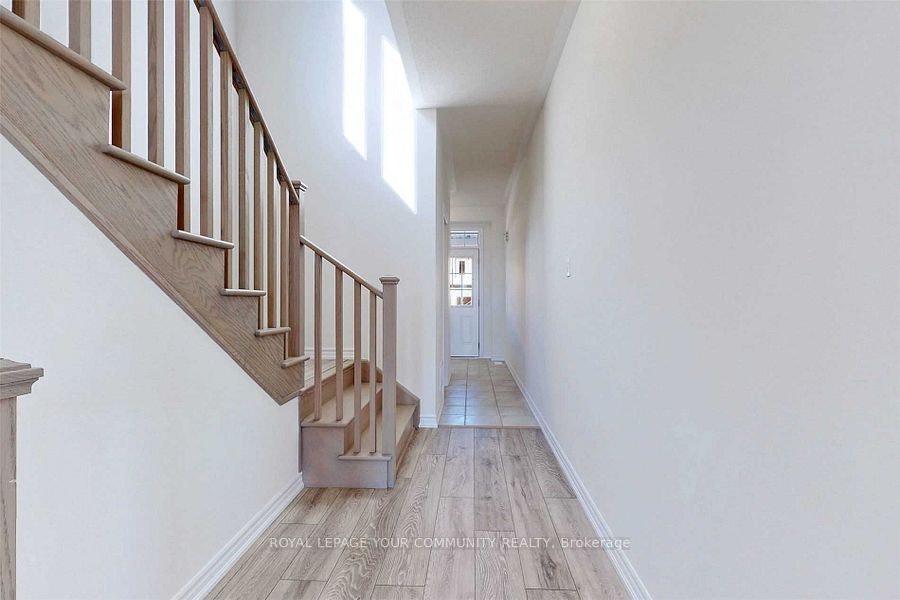 63 Valleybrook Road, Barrie, ON, L9J 0L6 - 4